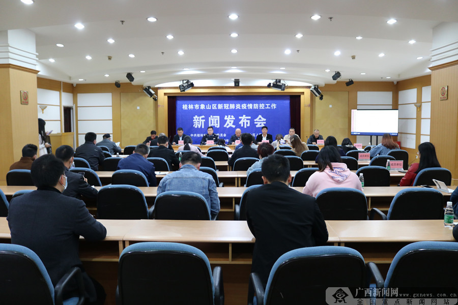央视网新闻直播间：大屏小屏联动下的融媒体新图景